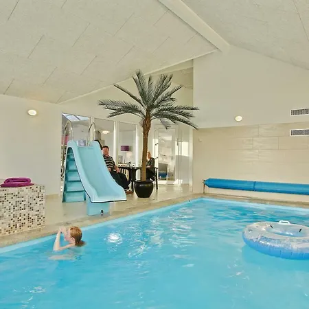 Holiday home Luksus-poolhus L21 Harboor