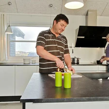 Holiday home Luksus-poolhus L21 *