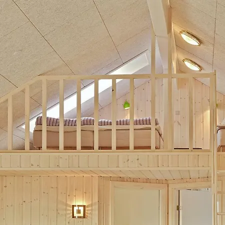 Holiday home Luksus-poolhus L21 *