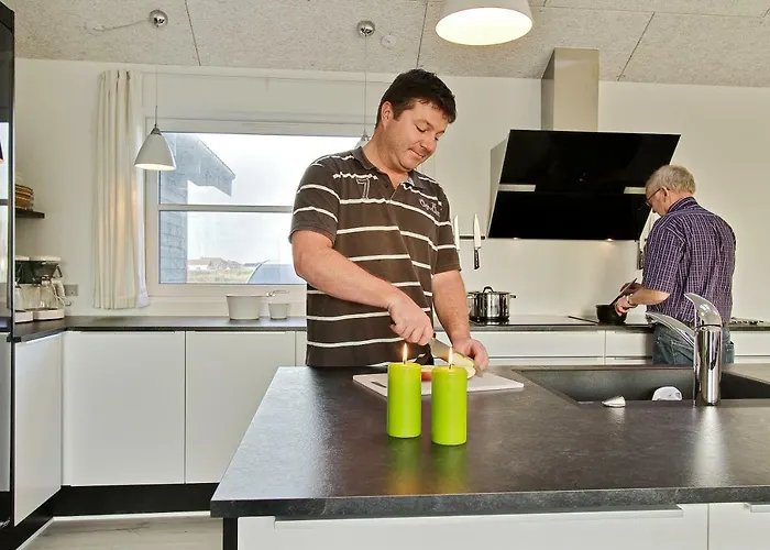 Дом отдыха Luksus-poolhus L21 *